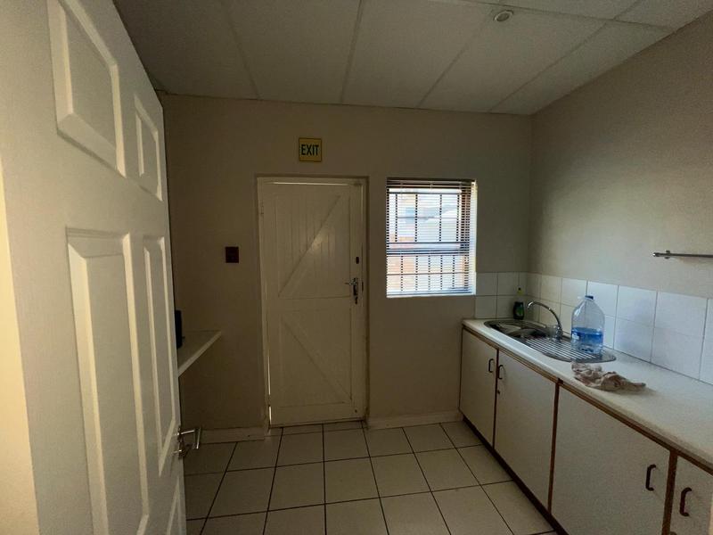 To Let commercial Property for Rent in Newton Park Eastern Cape